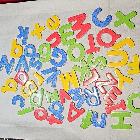 Disney Magnetic Alphabet Letters - Picture 3 of 4